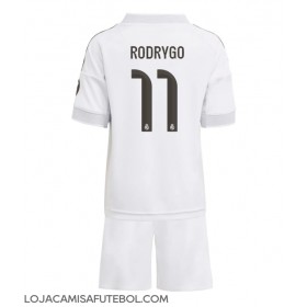 Camisa de Futebol Real Madrid Rodrygo Goes #11 Equipamento Principal Infantil 2025-26 Manga Curta (+ Calças curtas)